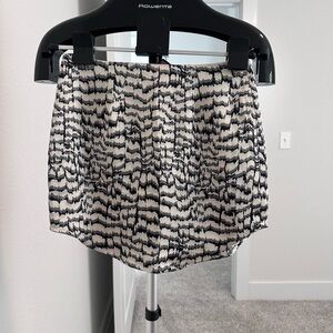 Forever 21 Black and White Textured Skirt